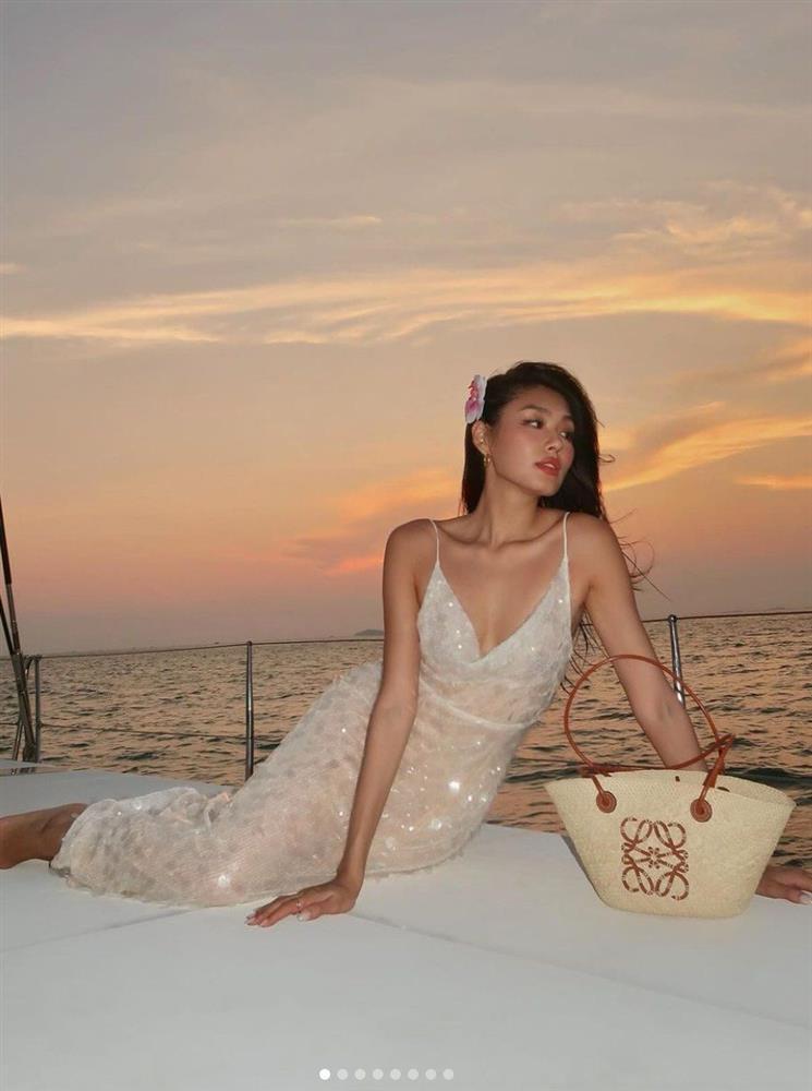 Nàng hậu Việt bị nhắc nhở trên thảm đỏ Cannes có gu ăn mặc táo bạo, quyến rũ-7