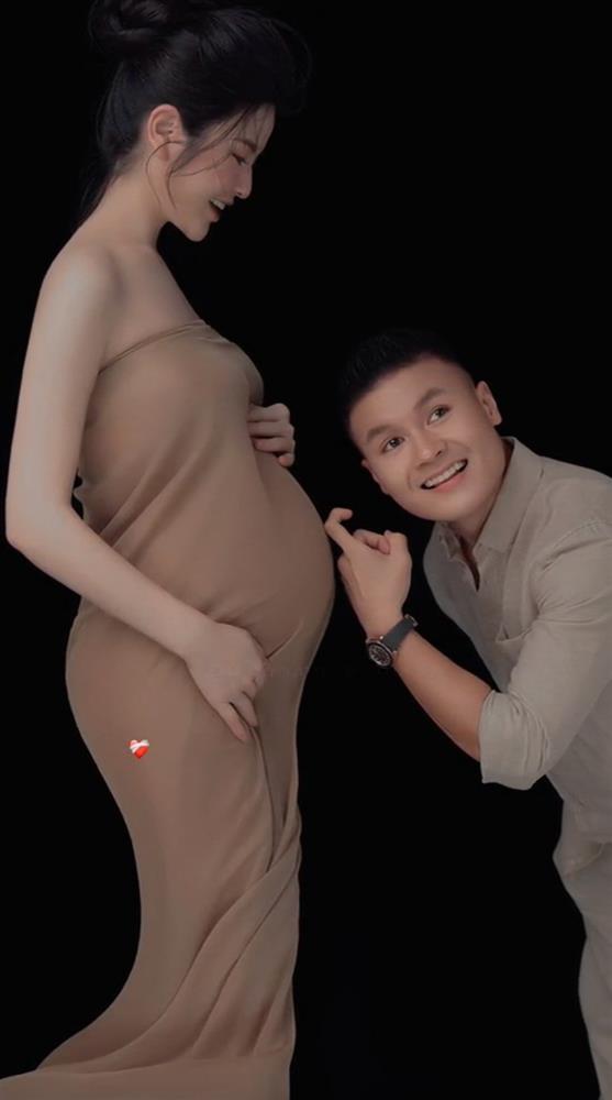 Quang Hải - Chu Thanh Huyền tung bộ ảnh bầu, dân mạng nhắc nhở mẹ bầu cần cẩn trọng-1