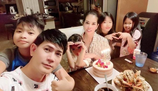 Sao nam Vbiz vừa nhập viện cấp cứu đã lại chạy show suốt 12 tiếng, nghe lí do lại càng xót xa-5