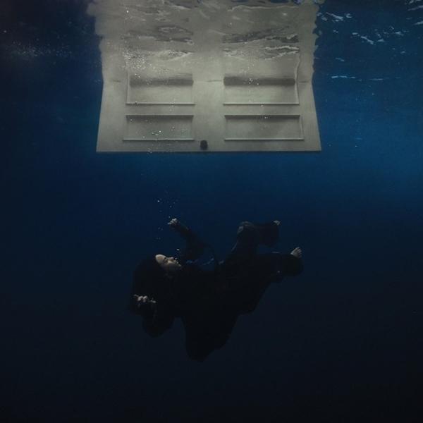 Billie Eilish nói 1 điều ám chỉ đến Taylor Swift, rắn chúa lập tức chơi chiêu dằn mặt đàn em?-1