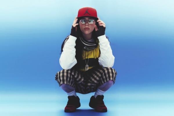 Billie Eilish nói 1 điều ám chỉ đến Taylor Swift, rắn chúa lập tức chơi chiêu dằn mặt đàn em?-12