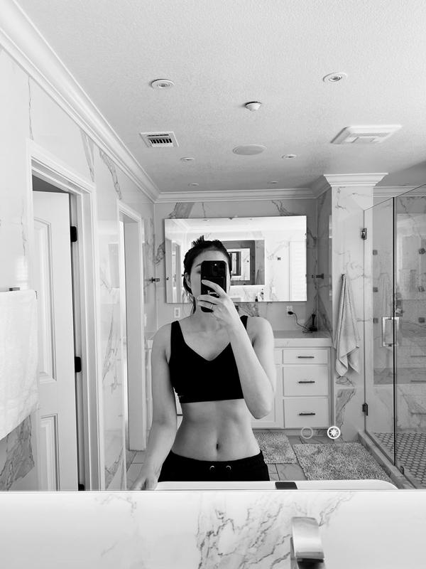 Phạm Hương lại mang thai ?-1