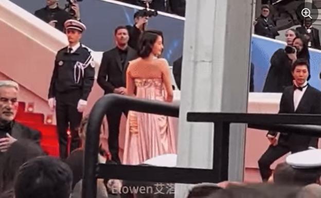 Toàn cảnh vụ Quan Hiểu Đồng bị bảo vệ đuổi khéo khỏi thảm đỏ Cannes, khán giả Trung Quốc mất mặt-1