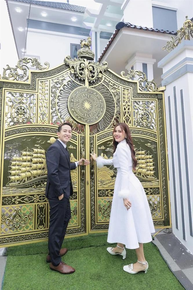 Chấp nhận con dâu nợ nần tiền tỷ, 4 năm sau mẹ chồng nhận món quà bất ngờ-2