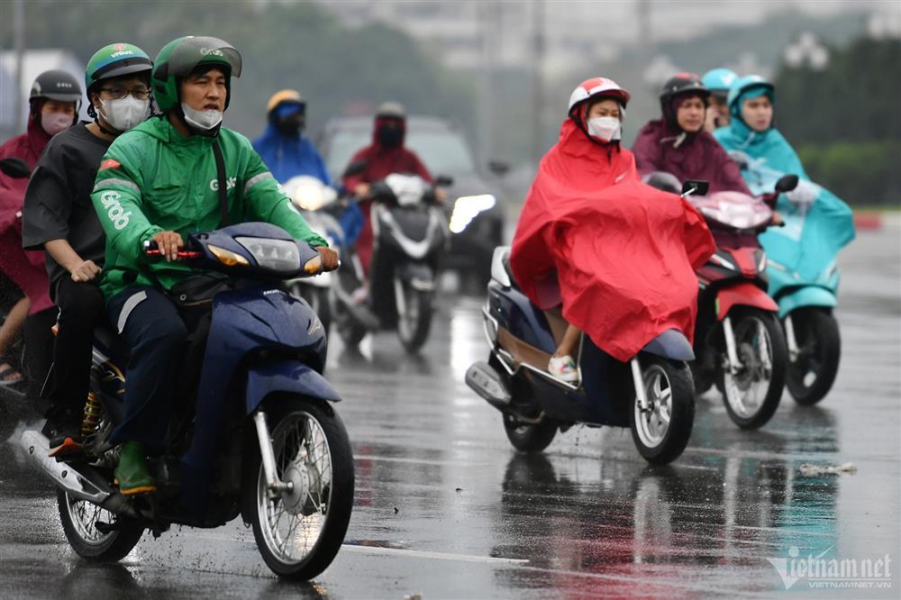 Dự báo thời tiết 20/5/2024: Hà Nội và TP.HCM mưa giông đầu tuần-1