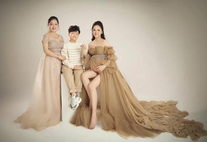 Thu Quỳnh đã hạ sinh tiểu công chúa, con trai đầu lòng háo hức làm việc này cho em gái!-5