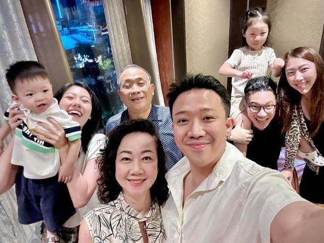 Hari Won lộ diện sau khi đột ngột vắng mặt trong buổi đi ăn cùng gia đình Trấn Thành-4