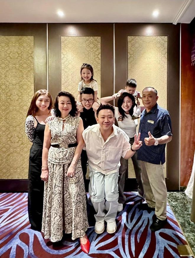 Hari Won lộ diện sau khi đột ngột vắng mặt trong buổi đi ăn cùng gia đình Trấn Thành-6