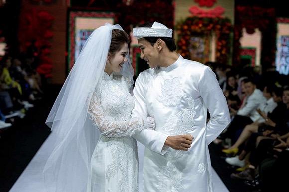 Xôn xao khoảnh khắc Ngọc Trinh và Vũ Khắc Tiệp hội ngộ vui vẻ sau tin nghỉ chơi-11