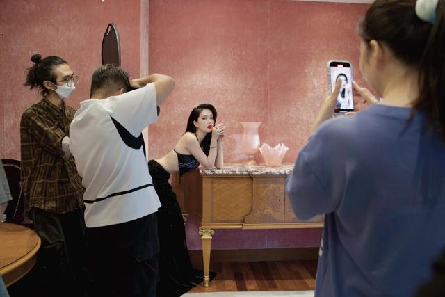 Xôn xao khoảnh khắc Ngọc Trinh và Vũ Khắc Tiệp hội ngộ vui vẻ sau tin nghỉ chơi-15