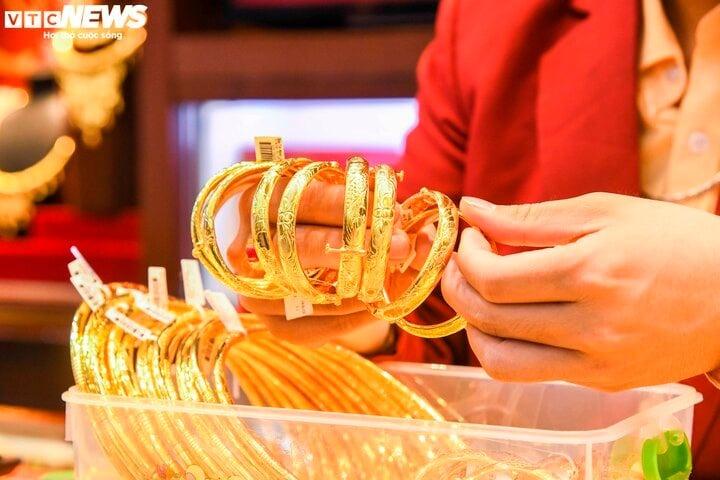 Giá vàng hôm nay 20/5: Dự báo leo lên mức cao nhất mọi thời đại-1