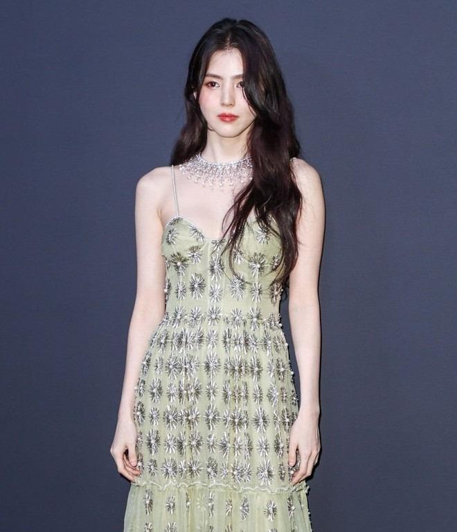 Han So Hee - Yoona (SNSD) hủy diệt ống kính hung thần tại Cannes, nhưng khung hình chung căng đét mới đáng bàn-4