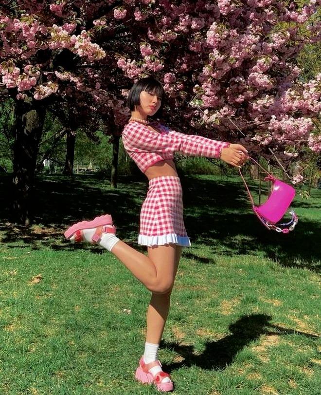 Mẫu sandals cơ bản của ngày hè vừa giải nhiệt vừa tôn dáng hiệu quả-3