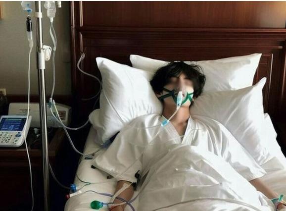 Thanh niên 30 tuổi đột quỵ, liệt nửa người vì thường xuyên ăn 2 món mà nhiều người trẻ Việt ưa thích-1