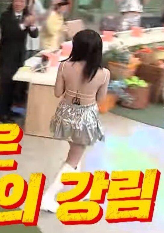 Để Giselle (aespa) mặc áo dây hớ hênh, SM Entertainment nhận cơn mưa phẫn nộ-2