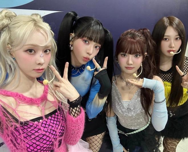 Để Giselle (aespa) mặc áo dây hớ hênh, SM Entertainment nhận cơn mưa phẫn nộ-8