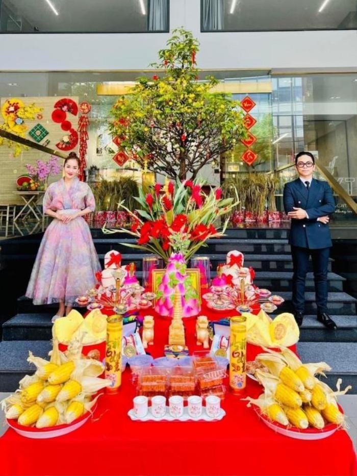 Công khai đòi nợ tiền tỷ, Khánh Thi giàu cỡ nào?-4