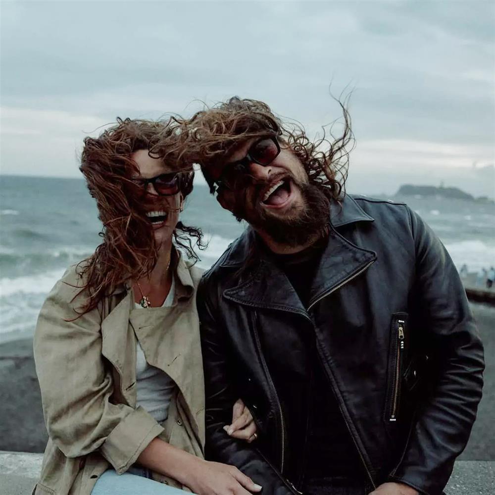 Sao Aquaman công khai hẹn hò nữ diễn viên kém 13 tuổi-2