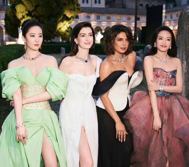 Khung hình quyền lực nhất thế giới: Thư Kỳ, Lưu Diệc Phi sánh vai cùng 2 đại mỹ nhân Hollywood-1