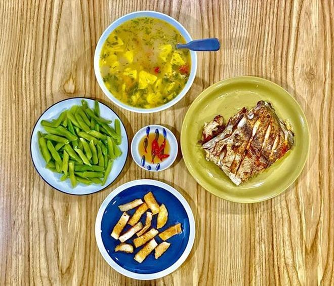 Mỹ nhân đảm đang nhất VFC: Bếp bóng loáng, mâm cơm nhà nhìn món nào cũng thèm-6