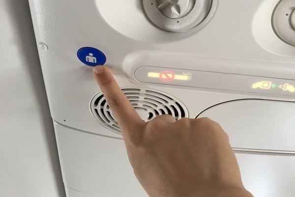 Ghi nhớ những điều tuyệt đối không làm khi đi máy bay-2