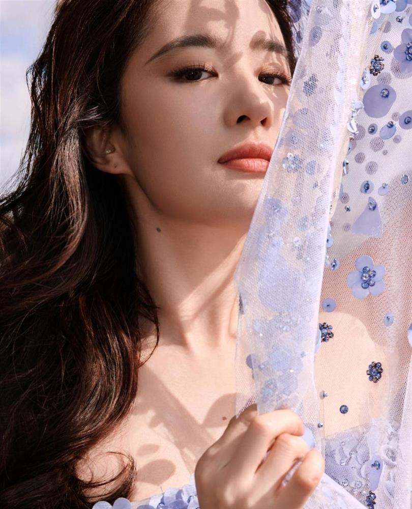 Lưu Diệc Phi khoe nhan sắc thần tiên tỷ tỷ ở Italy-5