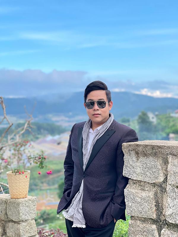 Quang Lê: Nam ca sĩ trong làng nhạc bolero ở tuổi U50 giàu có nhưng vẫn chưa chịu lấy vợ-5