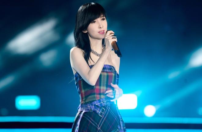 Ngọc nữ số 1 showbiz hack tuổi cực đỉnh sau 30 năm, U60 vẫn trẻ đẹp như thiếu nữ khiến netizen quá sốc-2