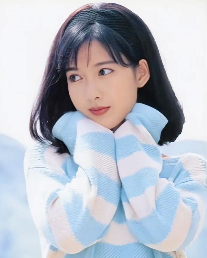 Ngọc nữ số 1 showbiz hack tuổi cực đỉnh sau 30 năm, U60 vẫn trẻ đẹp như thiếu nữ khiến netizen quá sốc-4