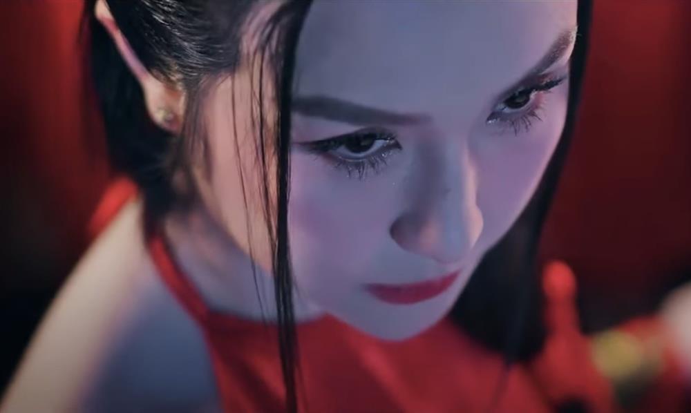 MV của Tuấn Hưng có thảm họa tới mức vừa công bố đã vội xóa sổ?-4