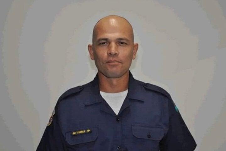 Bị tịch thu điện thoại, thiếu niên nổi điên bắn cả gia đình-2