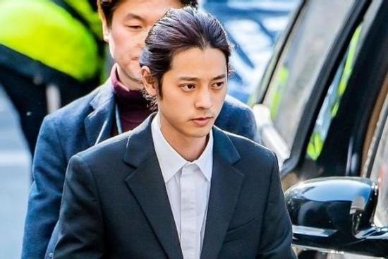 Tung tích tên tội phạm tình dục nguy hiểm bậc nhất bê bối Burning Sun Jung Joon Young sau khi ra tù