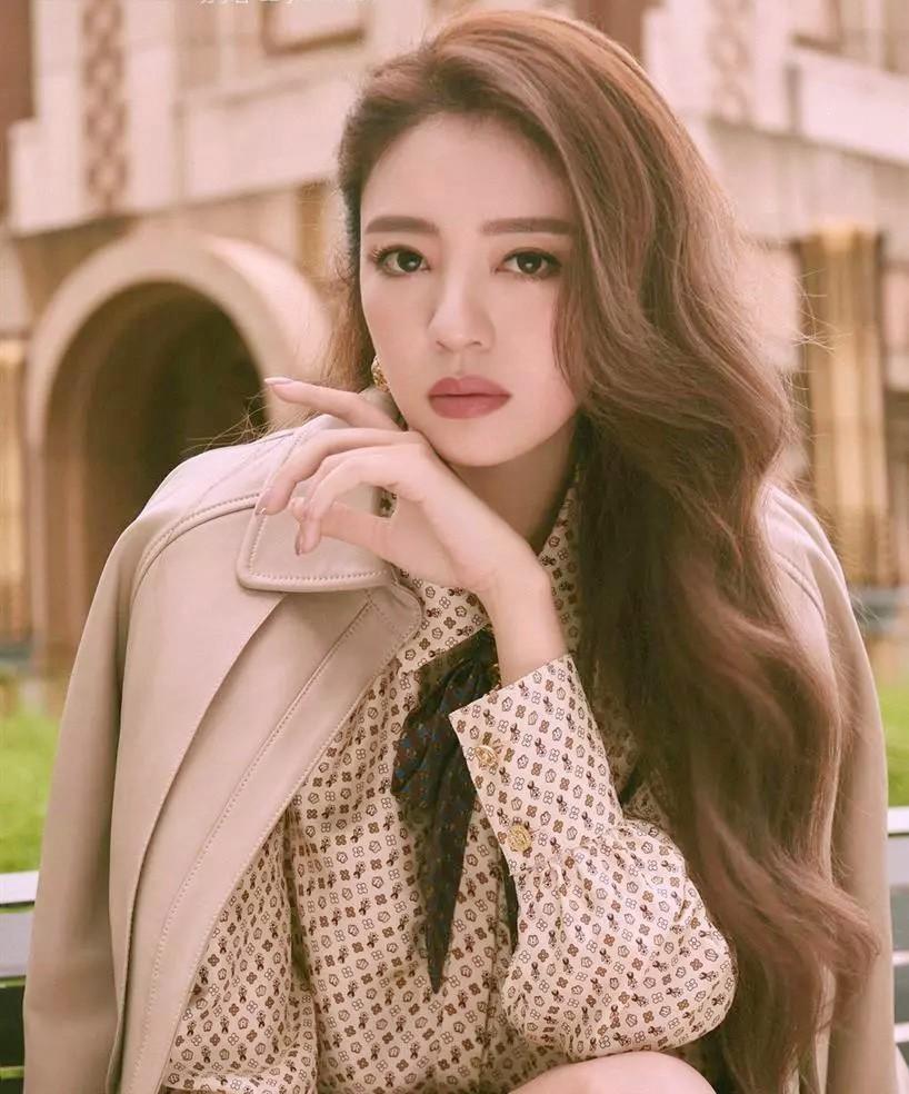 Nữ thần rating An Dĩ Hiên: Nhan sắc tụt dốc, vì chồng vỡ nợ 2000 tỷ phải tháo chạy khỏi showbiz-1