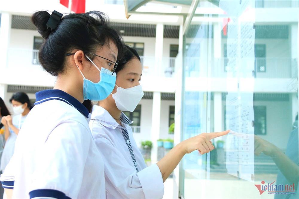 Tỷ lệ chọi thi lớp 10 Hà Nội nghẹt thở, phụ huynh chi tiền triệu cho con luyện 4 ca/ngày-2