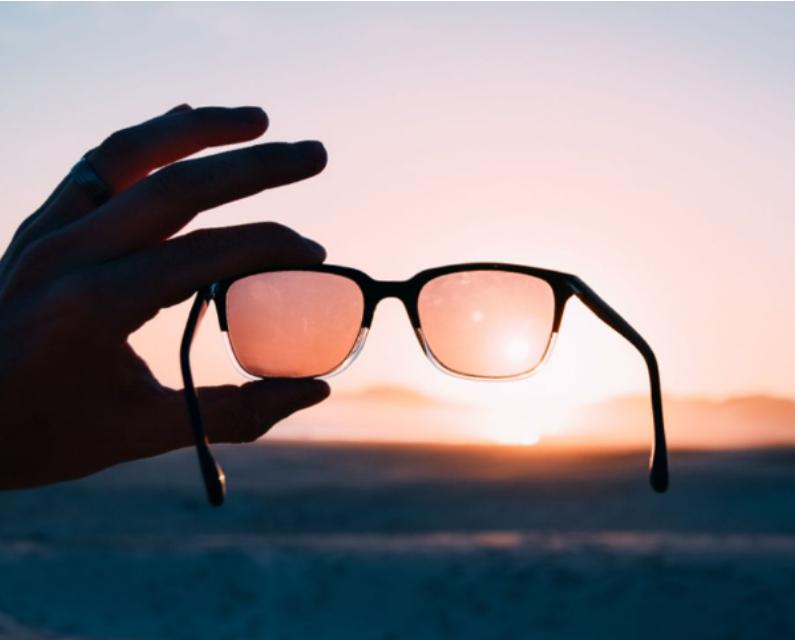 Kính râm giá rẻ có thực sự bảo vệ đôi mắt của bạn? Sự thật được chuyên gia tiết lộ-4