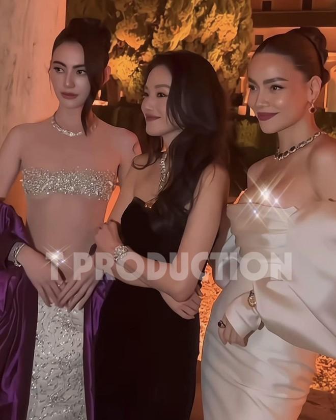 Cam thường bắt cận visual nét căng Hồ Ngọc Hà bên Thư Kỳ, hành động với Mai Davika gây bàn tán-3