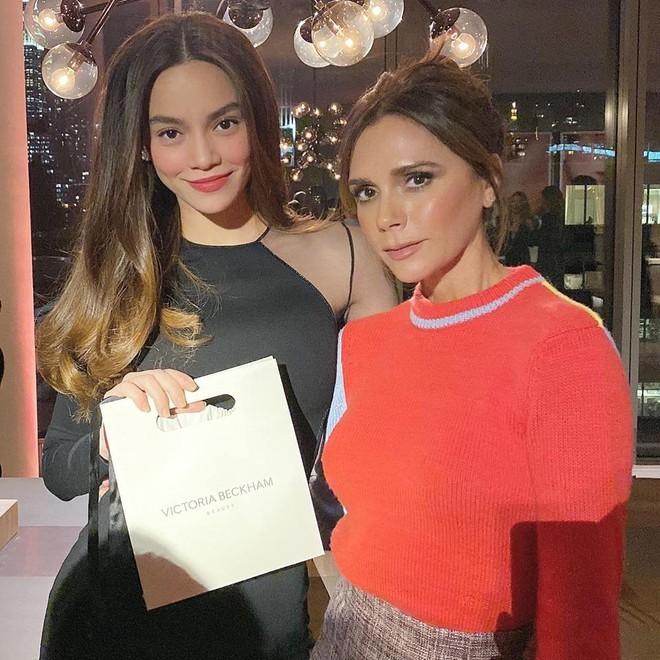 Cam thường bắt cận visual nét căng Hồ Ngọc Hà bên Thư Kỳ, hành động với Mai Davika gây bàn tán-7