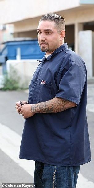 Britney Spears giẫm lên vết xe đổ-2