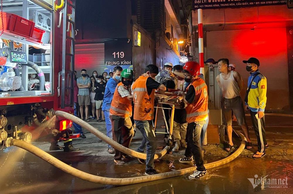 Vụ cháy nhà trọ 14 người chết ở Hà Nội: Sau 3 tiếng nổ lớn, lửa bùng lên dữ dội-2