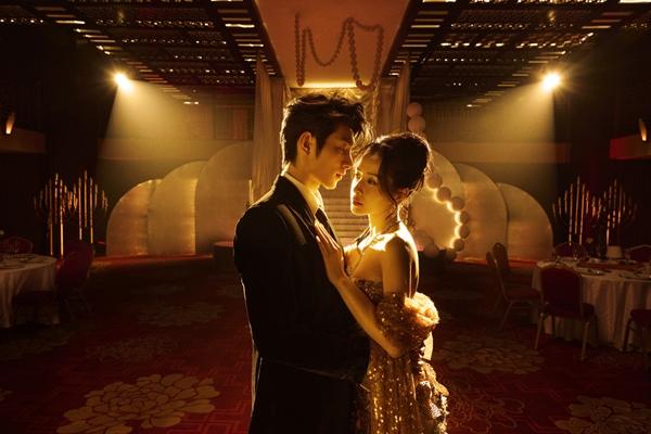 Diện váy ngủ ren quay MV, Chi Pu không còn bị chê phản cảm-5