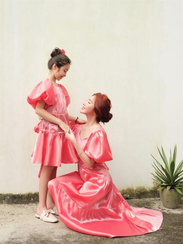 Con gái nhà Elly Trần: Hoa hậu tương lai vẻ đẹp ngọt ngào, chiều cao vượt trội-7