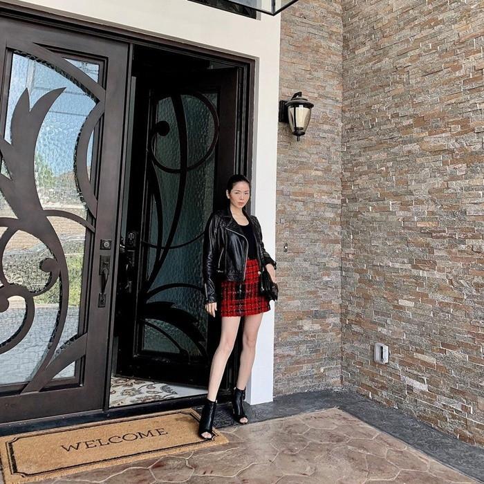 So kè cơ ngơi ở trời Tây của các chị đẹp Vbiz: Phạm Hương sở hữu bạch dinh trắng, Lệ Quyên tậu dinh thự 1,5 triệu đô siêu hoành tráng-1