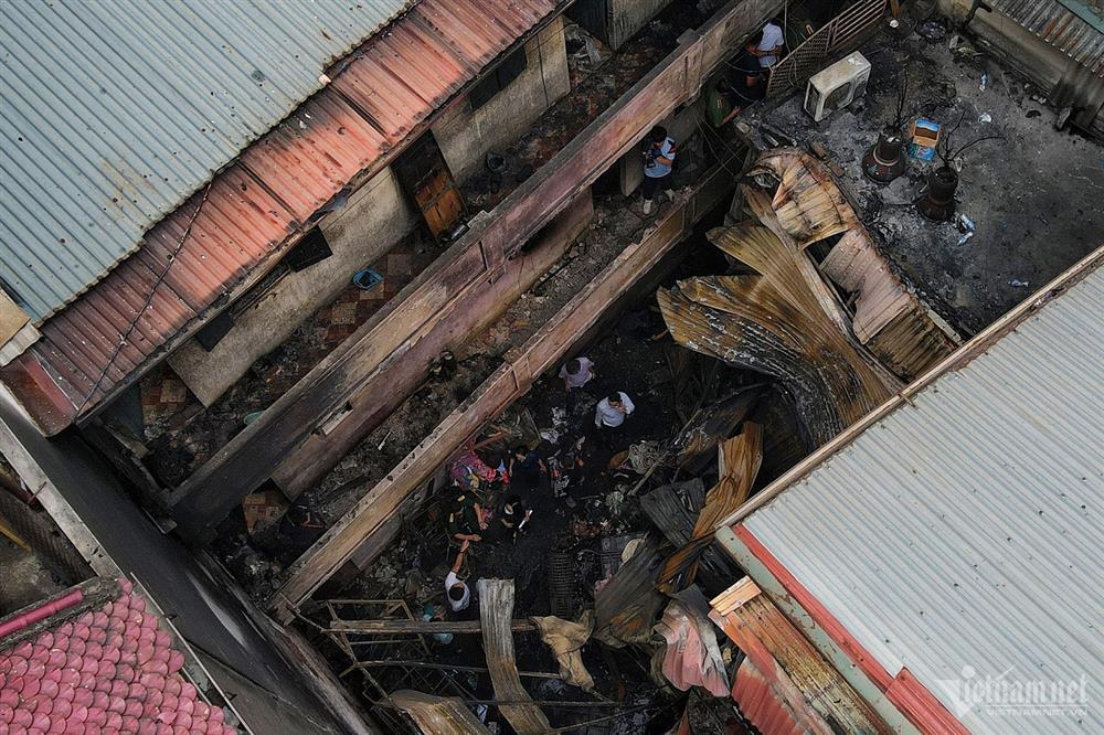 Hình ảnh hiện trường vụ cháy ở Trung Kính làm 14 người tử vong-2
