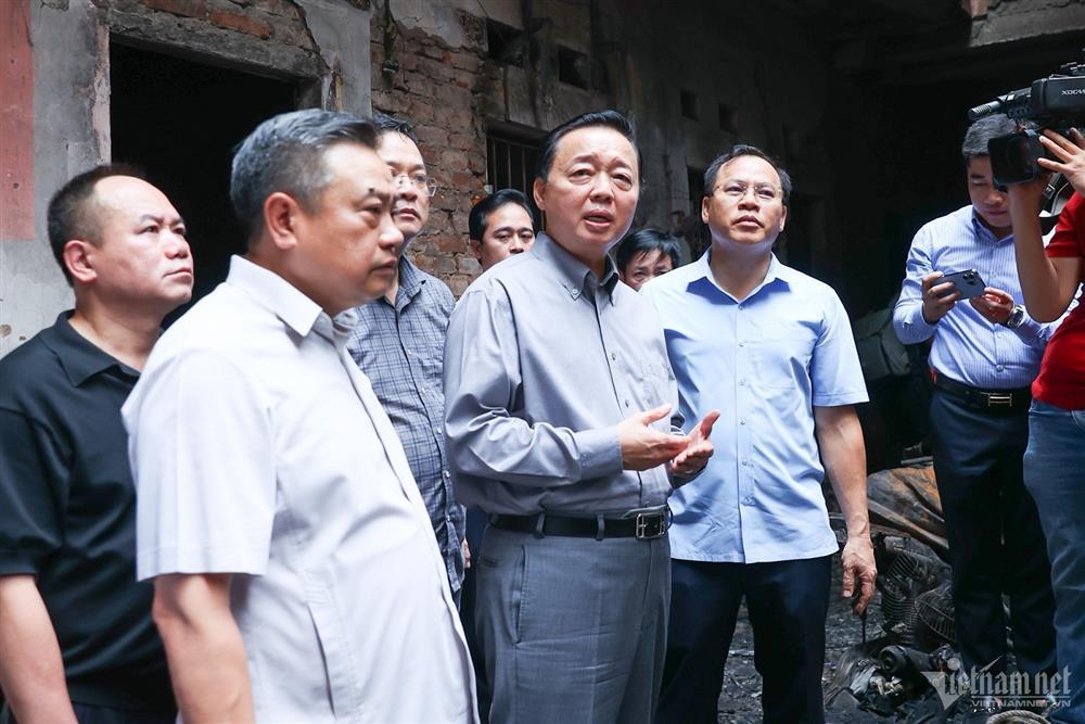 Hình ảnh hiện trường vụ cháy ở Trung Kính làm 14 người tử vong-4