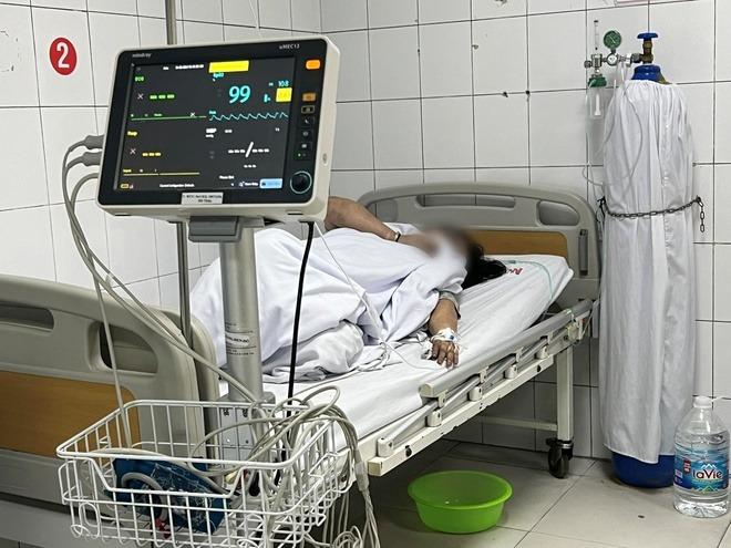 Hai vợ chồng thoát chết trong vụ cháy ở Trung Kính nhờ những miếng vải thấm nước-2