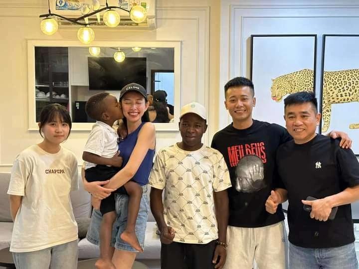 Sau nghi vấn trùng tu nhan sắc, Quang Linh Vlogs gây sốt với diện mạo thư sinh trong quá khứ-5