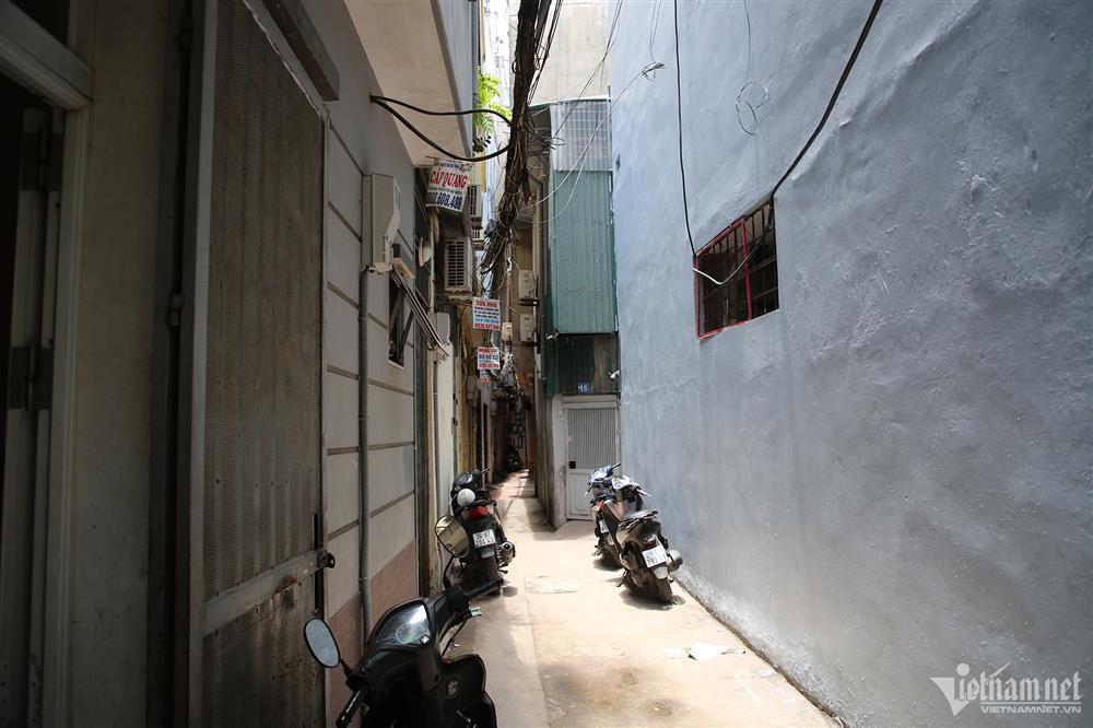 Loạt nhà trọ quây kín thép gai, lồng sắt gần hiện trường vụ cháy 14 người chết-8