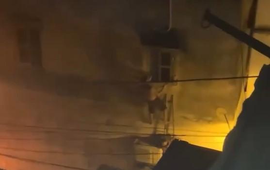 Vụ cháy khiến 14 người chết ở Hà Nội: Nhân vật chính trong clip đập tường cứu người bị nạn lên tiếng-1