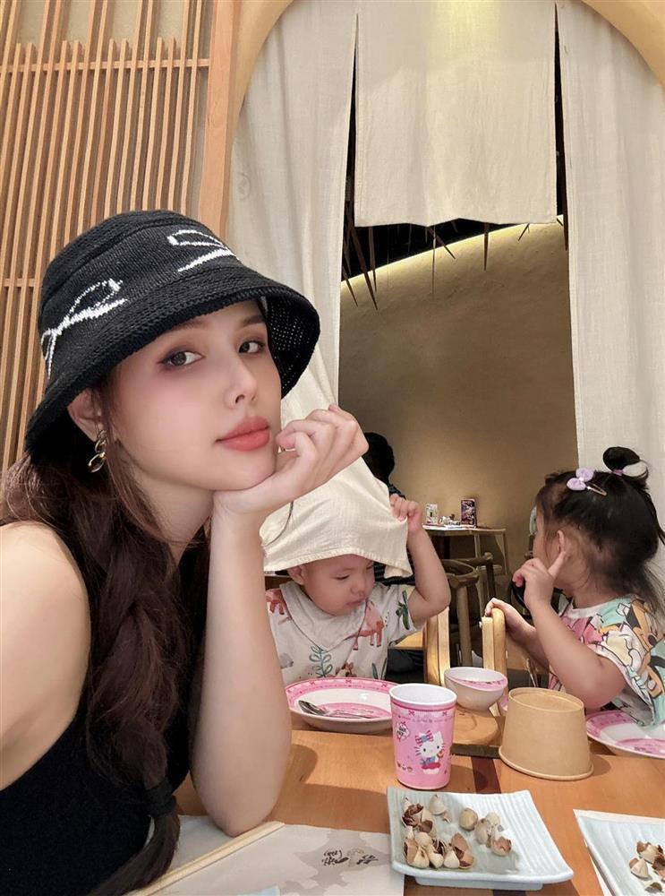 Phu nhân hào môn Phanh Lee hài hước khoe hành trình giảm 10 kg sau khi sinh con thứ 2-2