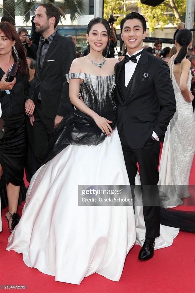 Cannes ngày 11: Vợ chồng Á hậu Phương Nga - Bình An cùng dàn mỹ nhân diện váy xẻ sâu-7